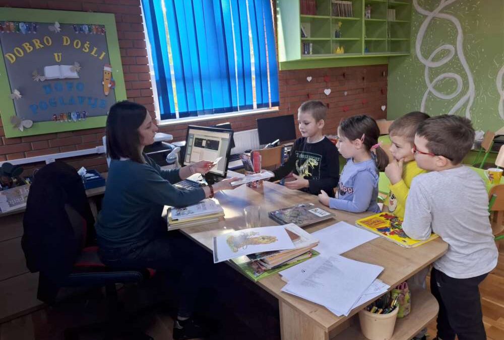 Posjet školskoj knjižnici – PŠ Kapelna i PŠ Ivanovo