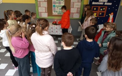 Treća adventska svijeća